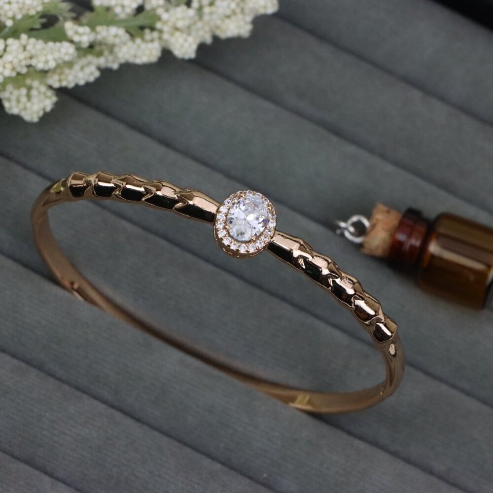 Rose Gold Bangle With Round Halo Cz Textured Bracelet Xpbl0533 30$